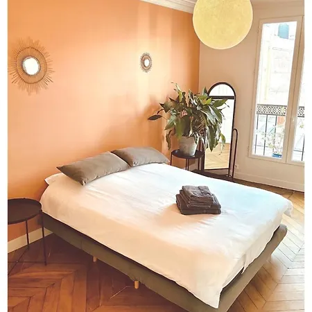Apartmán Quiet And Bright - Balcony With Montmartre View