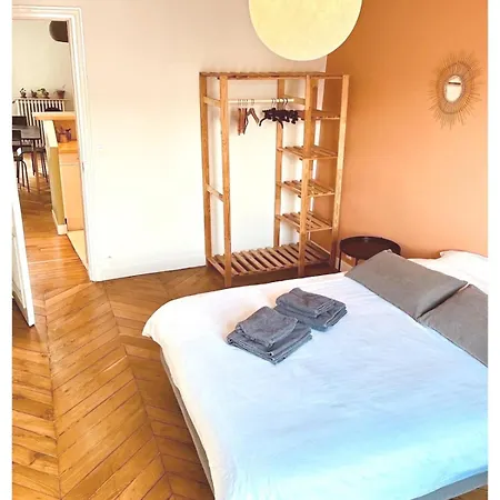 Apartmán Quiet And Bright - Balcony With Montmartre View