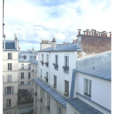 Quiet And Bright - Balcony With Montmartre View *